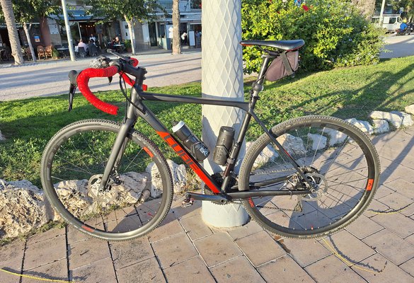 Cube CROSS Race Tiagra Carretera